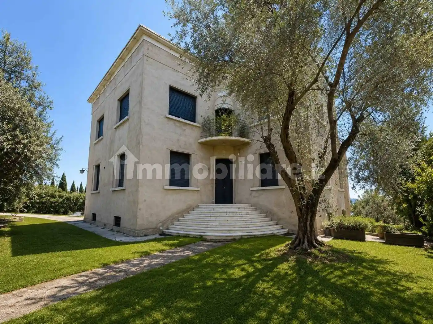 Villa in vendita a Padenghe sul Garda