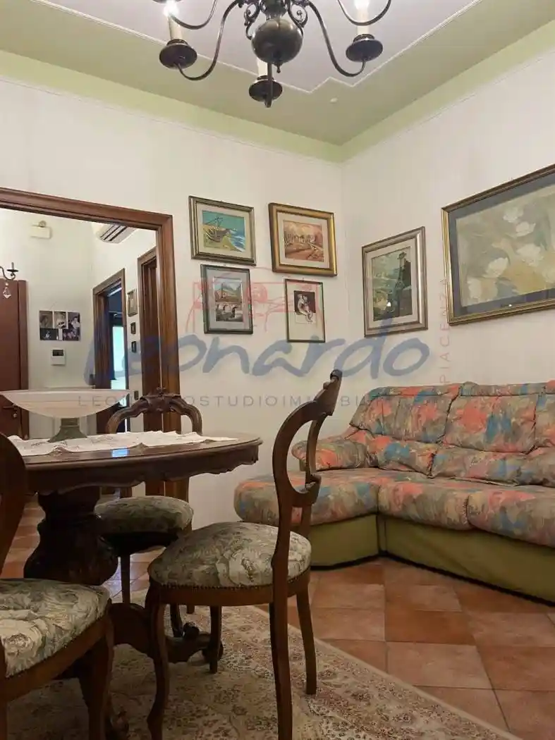 Appartamento in vendita a Piacenza
