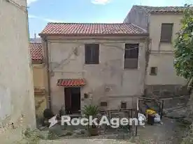 Casa indipendente in vendita a Gioiosa Ionica
