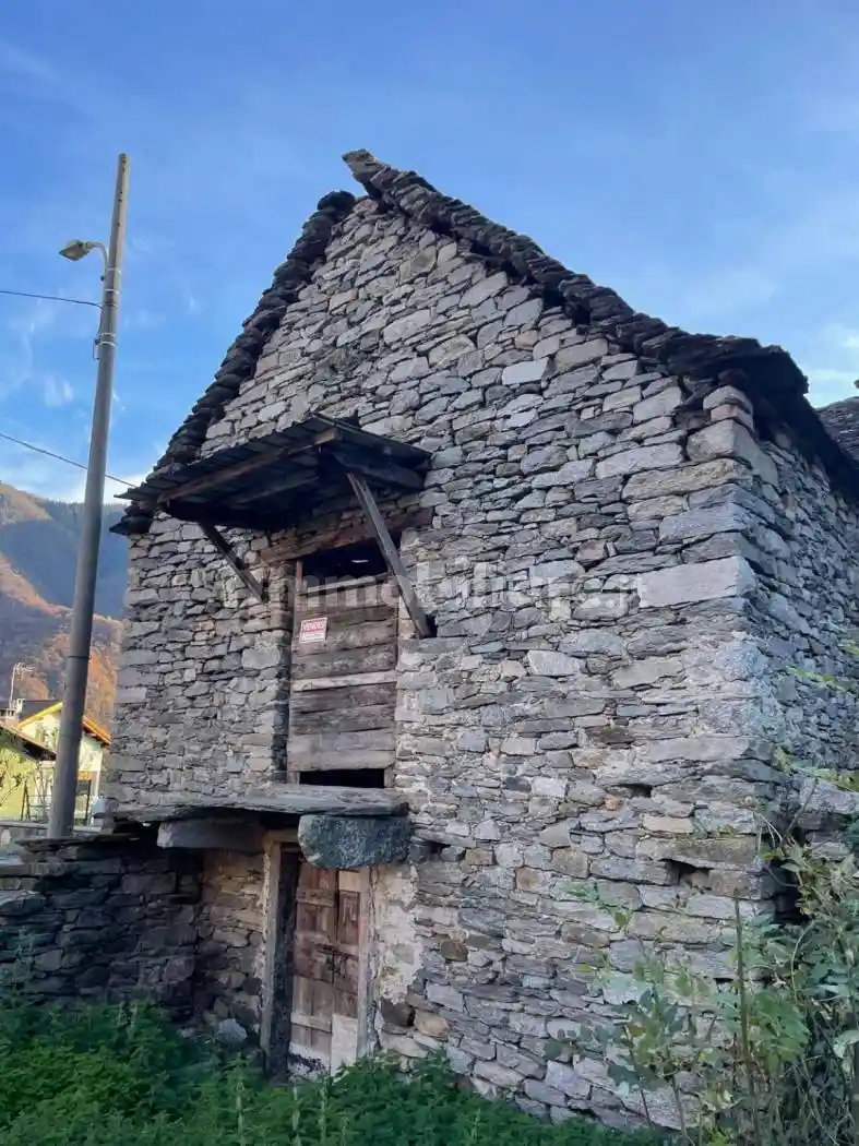 Rustico - Casale in vendita a Montecrestese