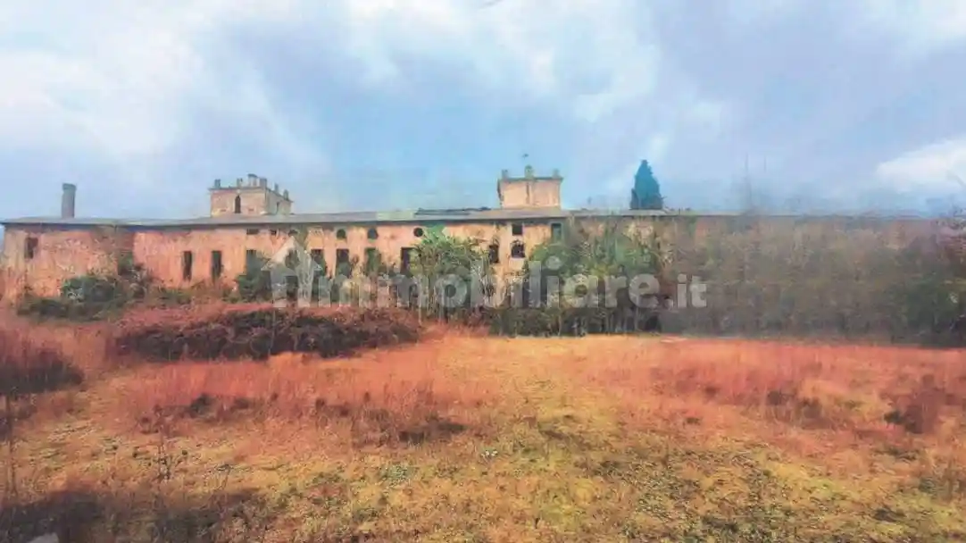 Palazzo - Stabile in vendita a Rodengo Saiano
