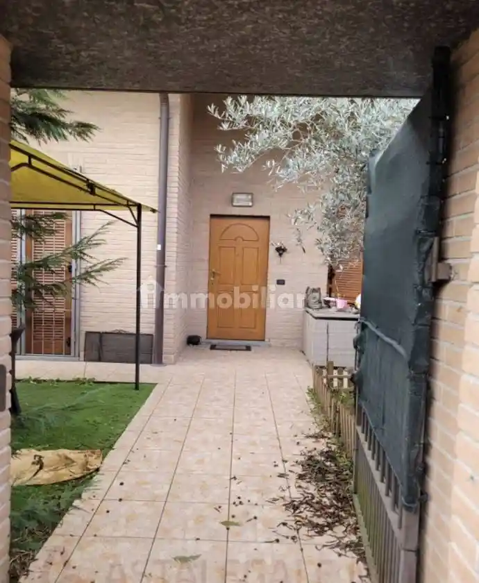 Villetta a schiera in vendita a Bregnano