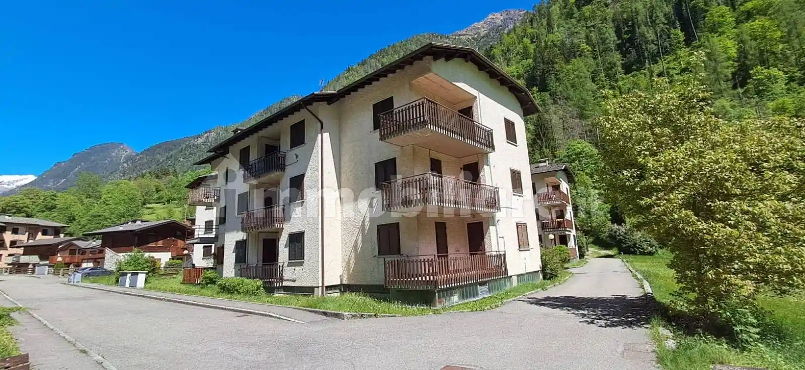 Appartamento in vendita a Isola di Fondra