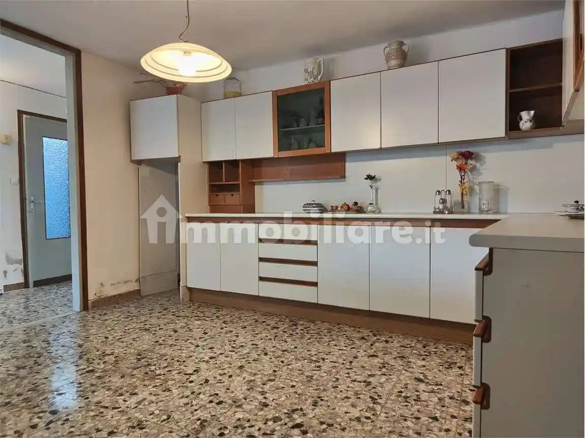 Appartamento in vendita a Buttapietra