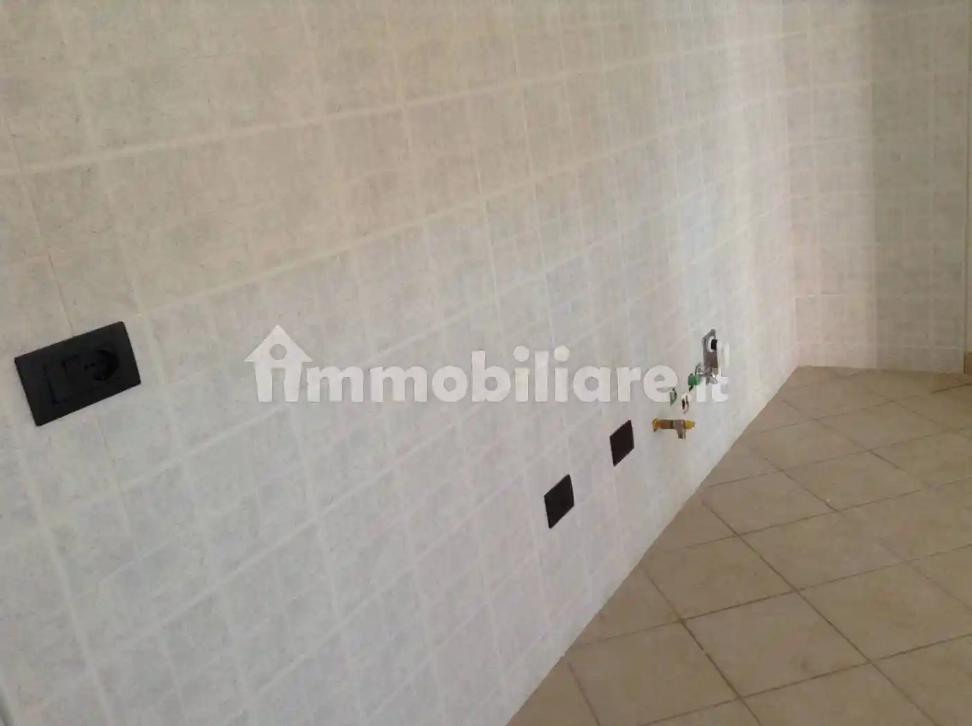 Appartamento in vendita a Novara