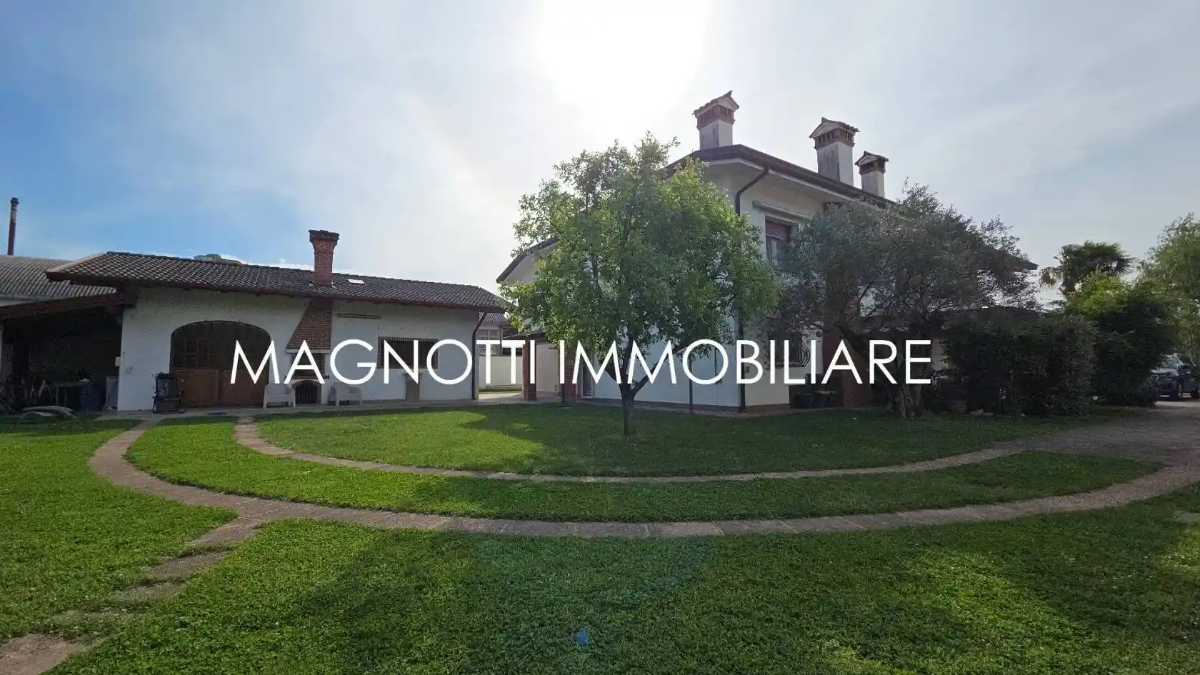 Villa in vendita a Santa Maria la Longa