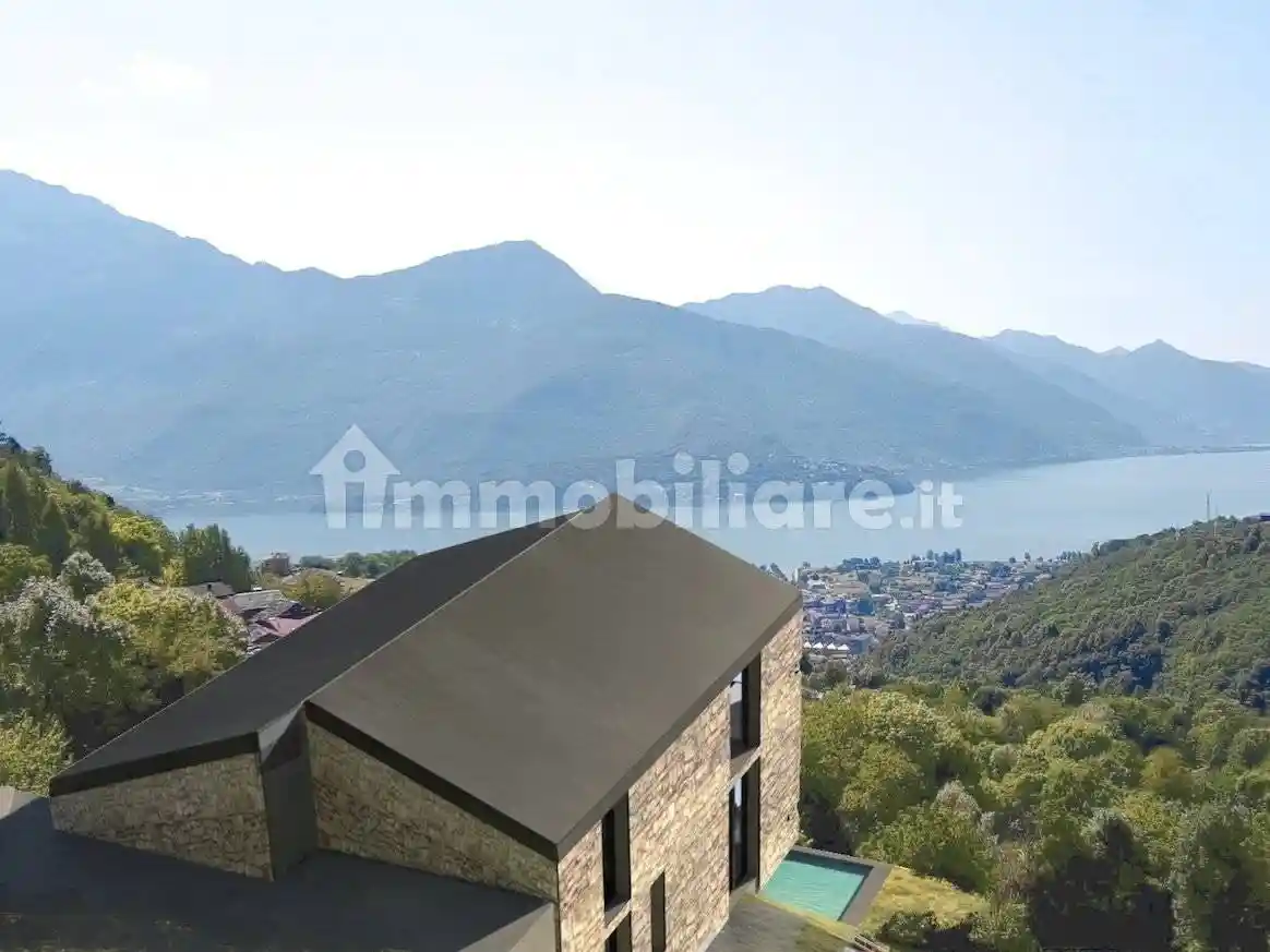 Villetta a schiera in vendita a Gravedona ed Uniti