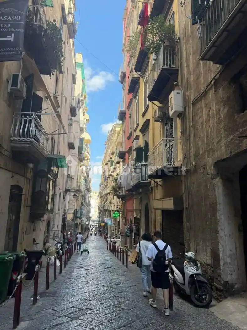 Appartamento in vendita a Napoli