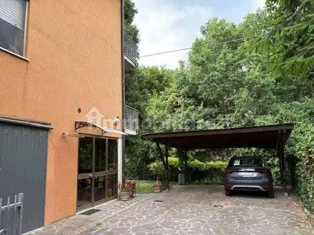 Villetta a schiera in vendita a Modena
