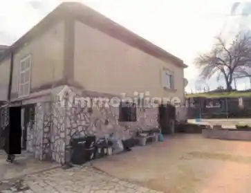 Villa in vendita a Nettuno
