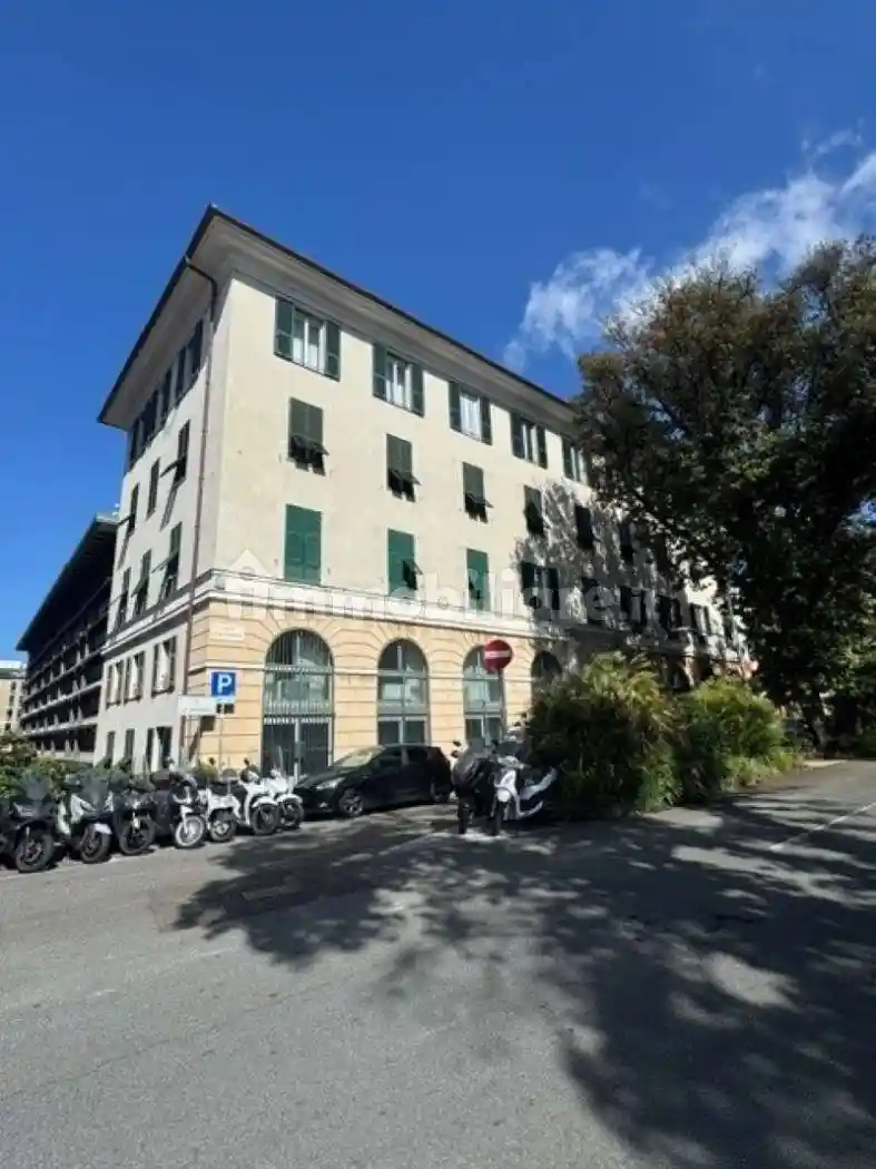 Appartamento in vendita a Genova