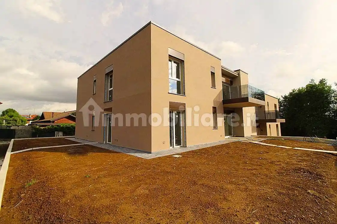 Appartamento in vendita a Bregnano