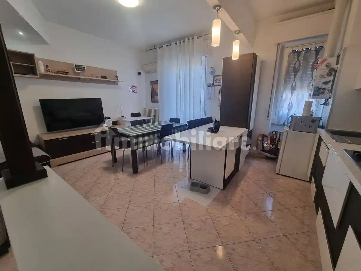 Appartamento in vendita a Limbiate
