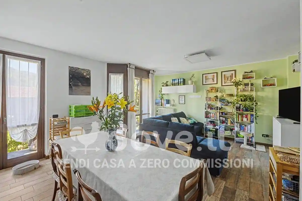 Appartamento in vendita a Casciago