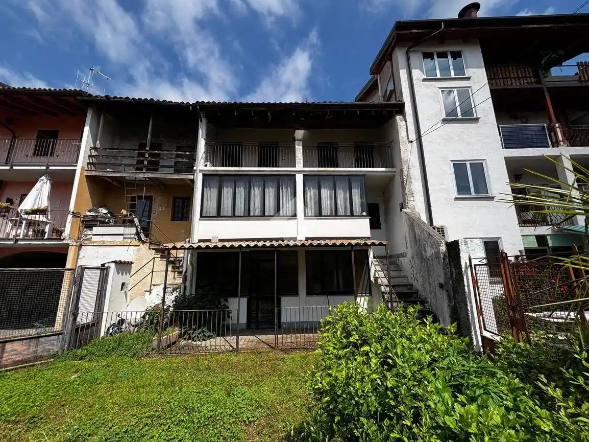 Casa indipendente in vendita a Salerano Canavese