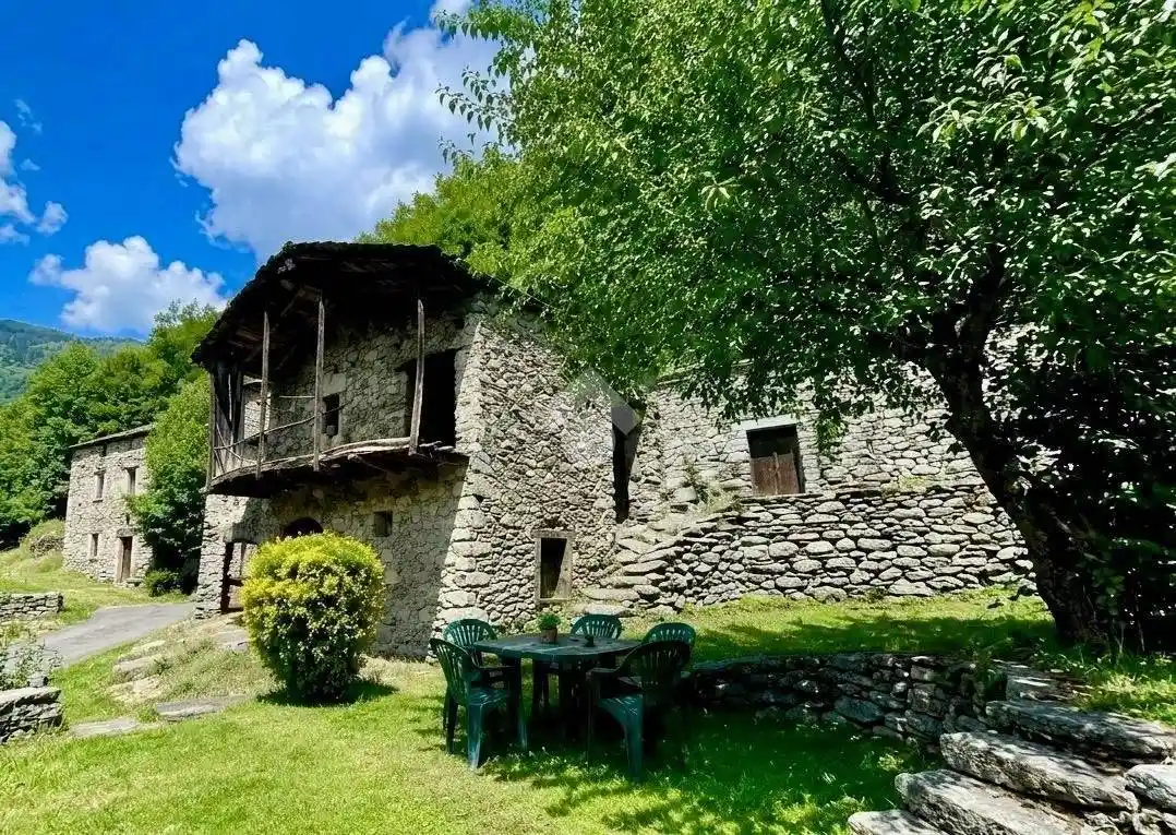 Rustico - Casale in vendita a Cercino