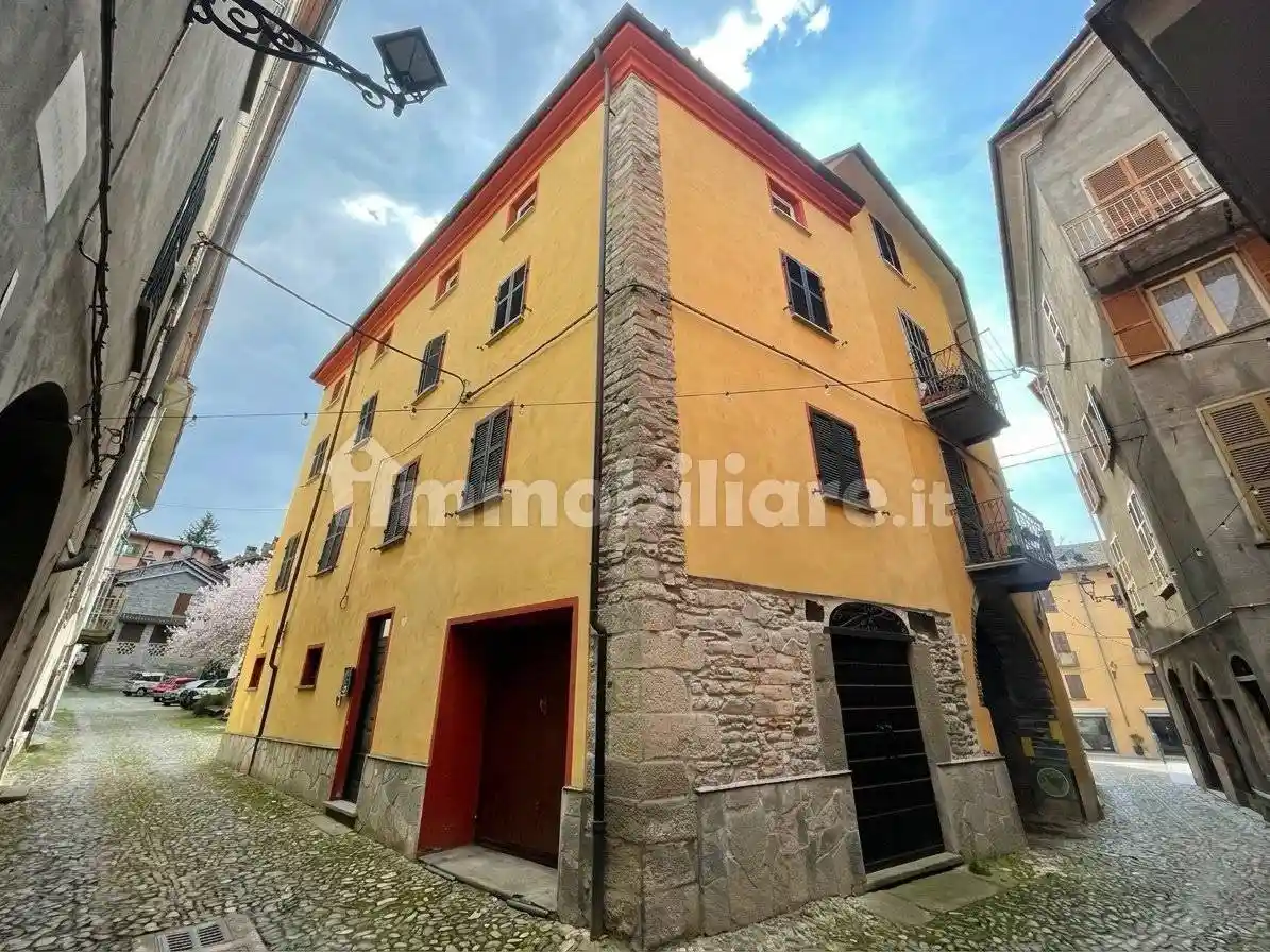 Casa indipendente in vendita a San Sebastiano Curone