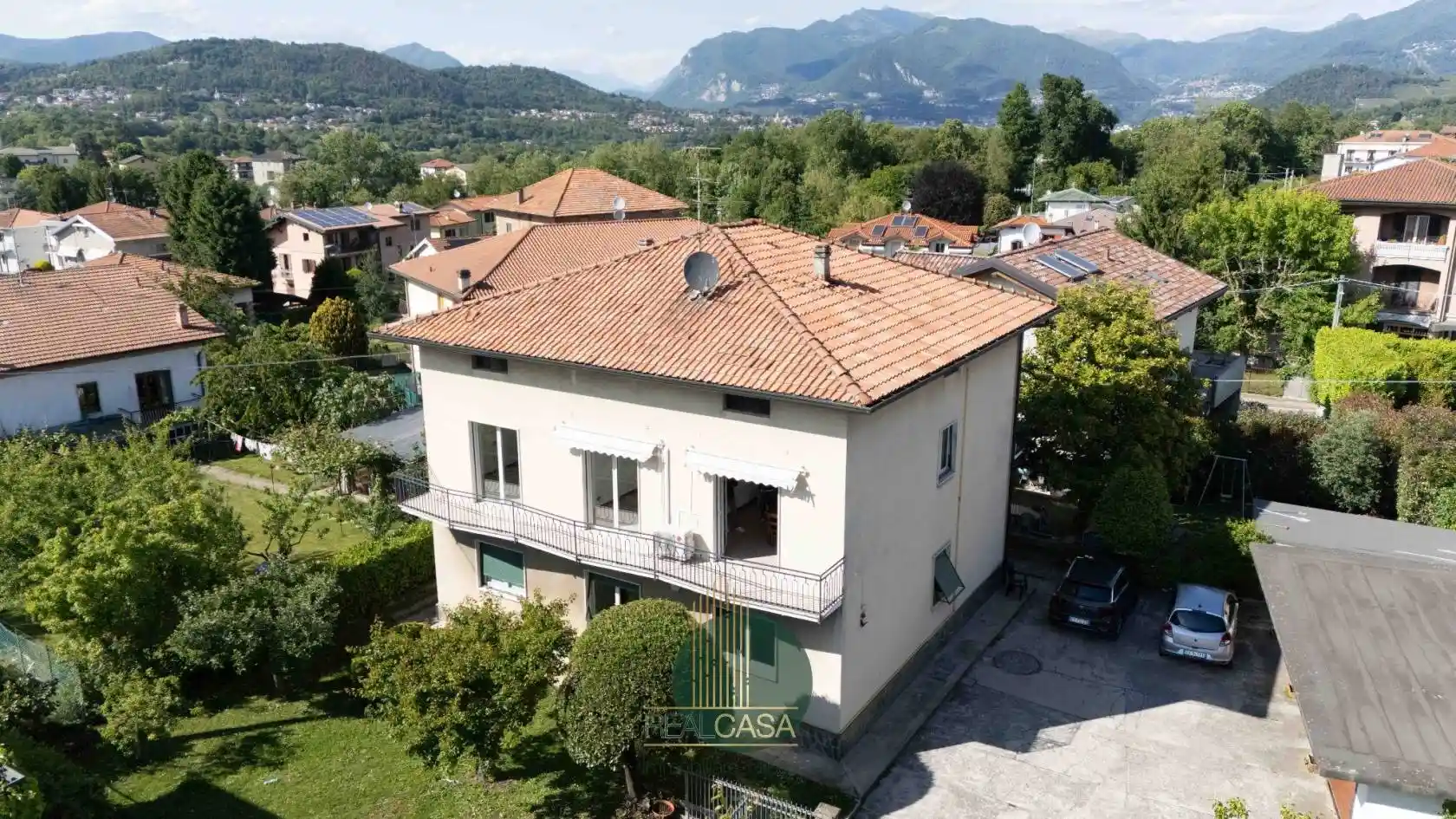 Appartamento in vendita a Faloppio