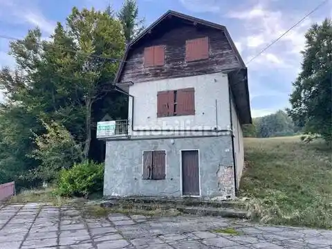 Palazzo - Edificio in vendita a Tizzano Val Parma