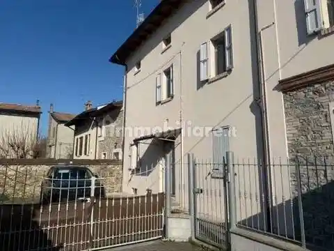 Appartamento in affitto a Montechiarugolo