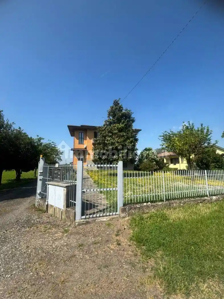 Appartamento in vendita a Santa Giuletta