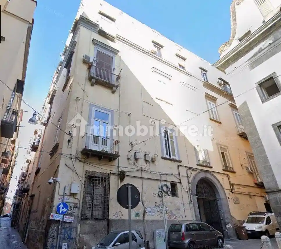 Appartamento in vendita a Napoli