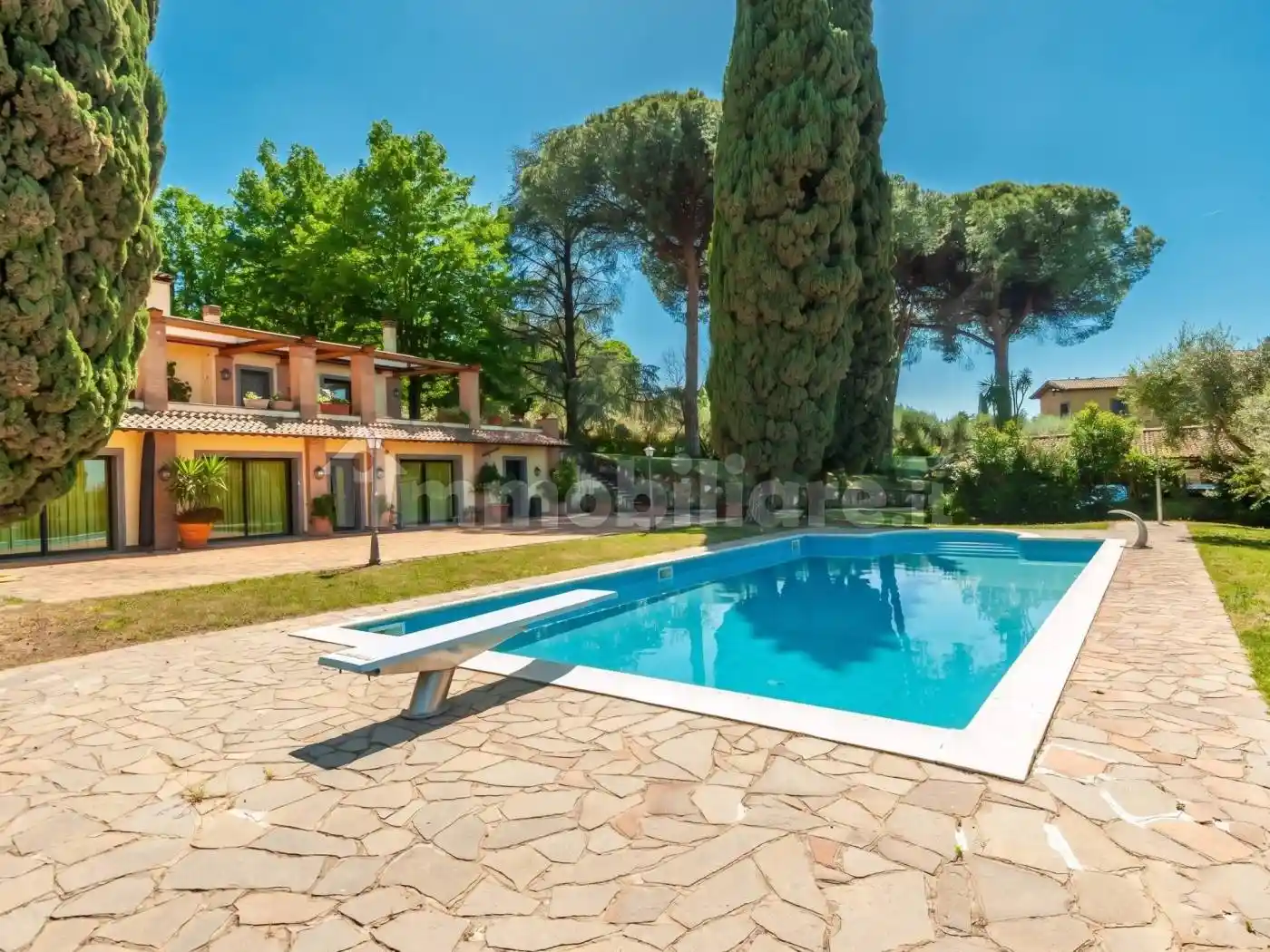 Villa in vendita a Monte Porzio Catone