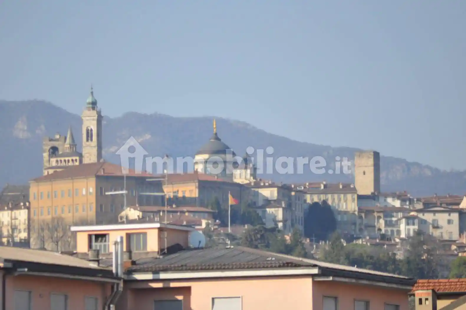 Appartamento in vendita a Bergamo