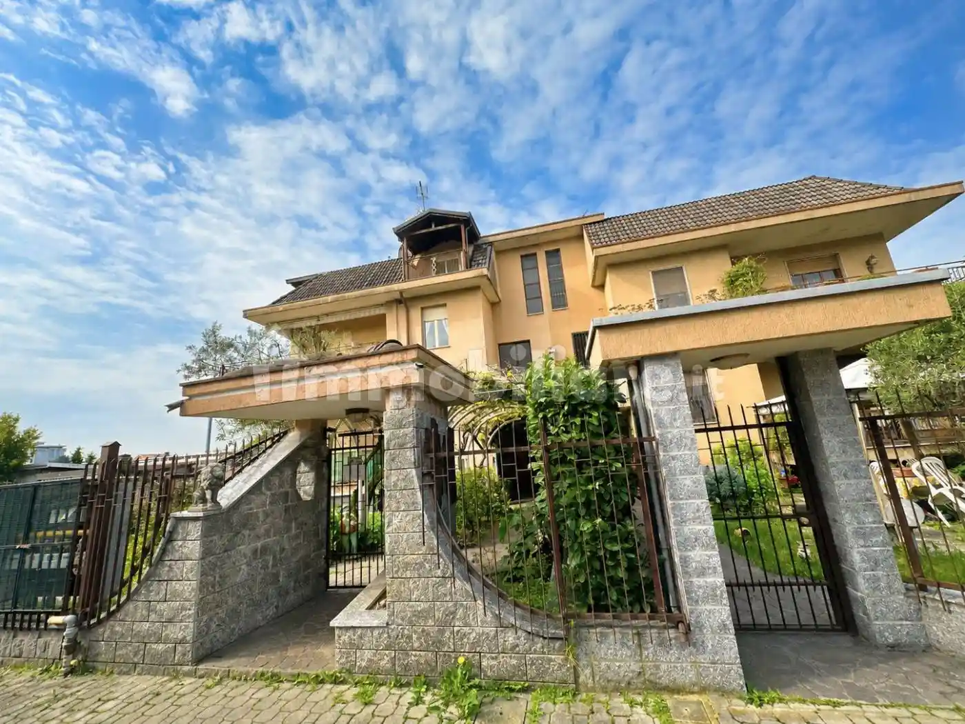Villa in vendita a Muggiò