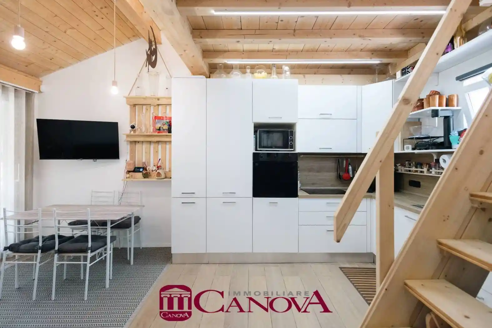 Casa indipendente in vendita a Fino Mornasco