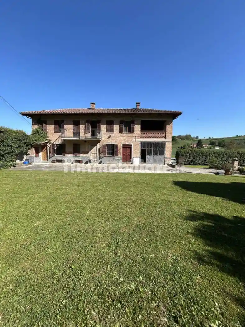 Rustico - Casale in vendita a Castell'Alfero