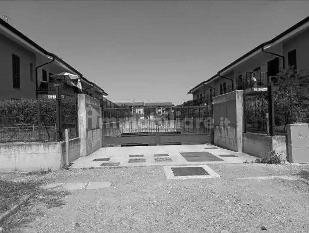 Appartamento in vendita a Robecco sul Naviglio
