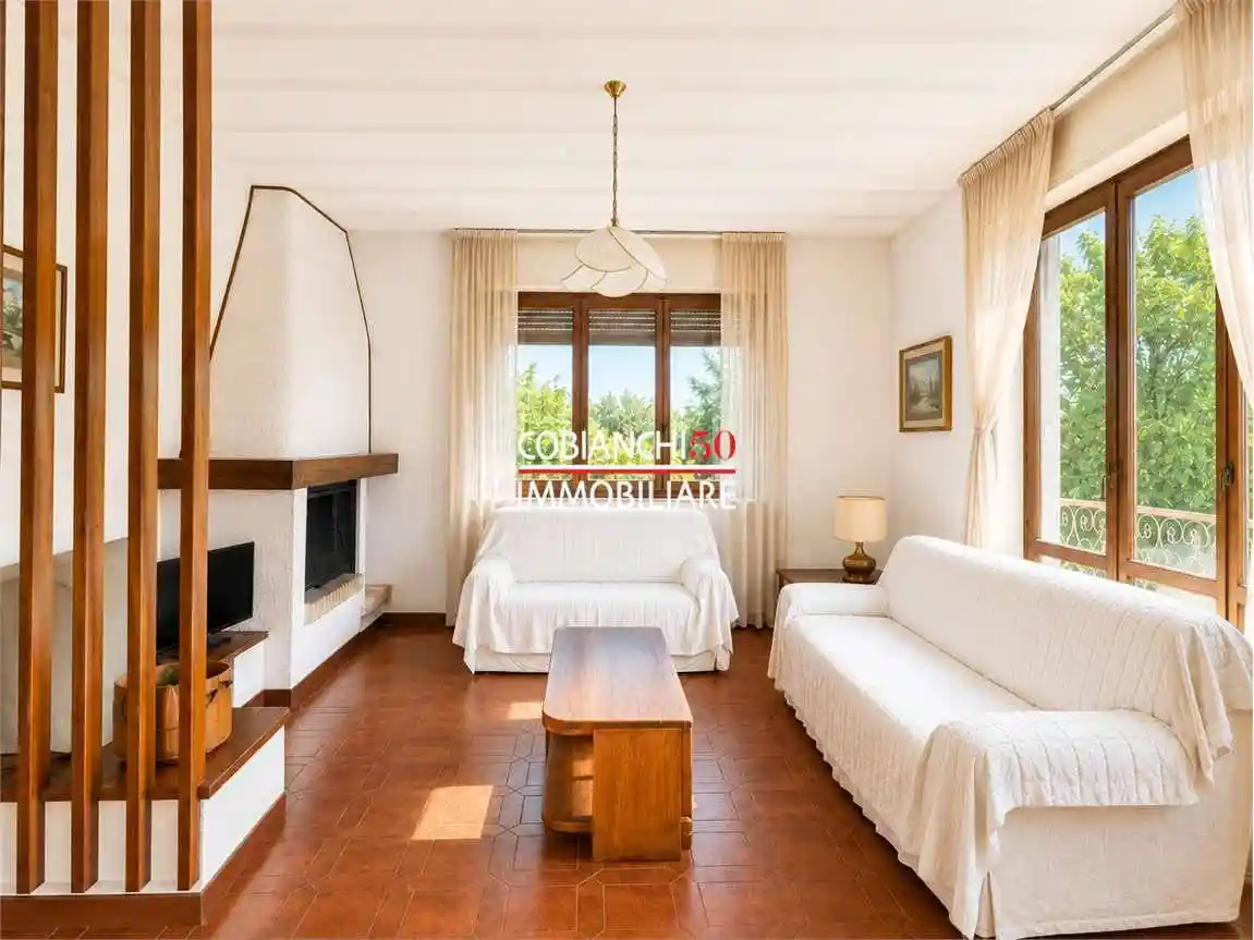 Villa in vendita a Cambiasca