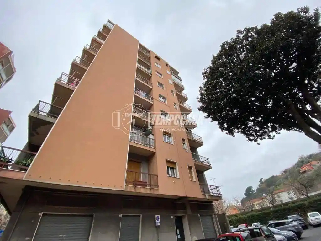 Appartamento in vendita a Savona