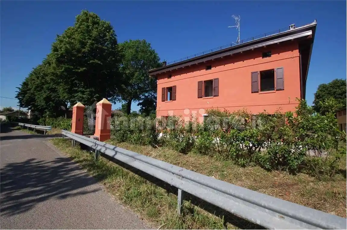 Villetta a schiera in vendita a Modena