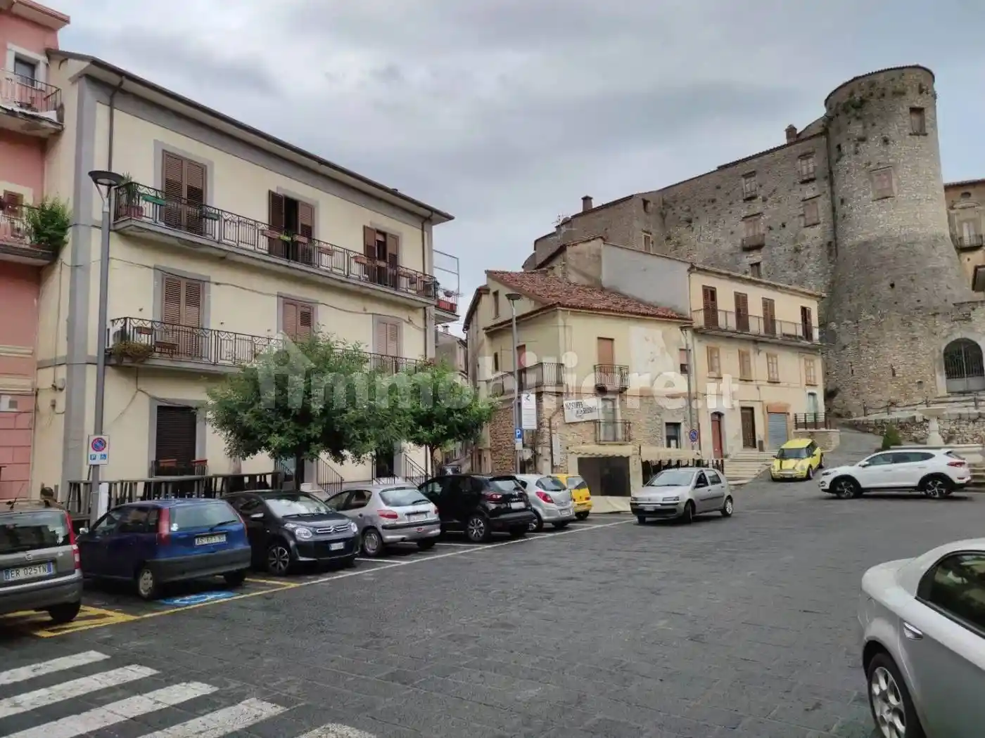 Appartamento in vendita a Roccadaspide