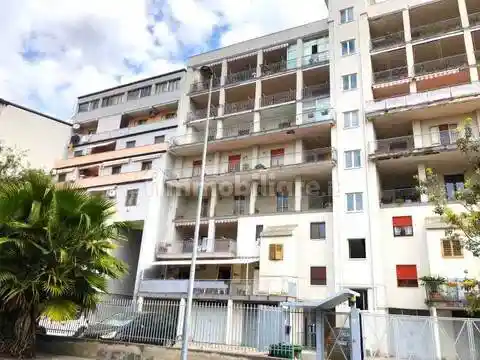 Appartamento in vendita a Salerno
