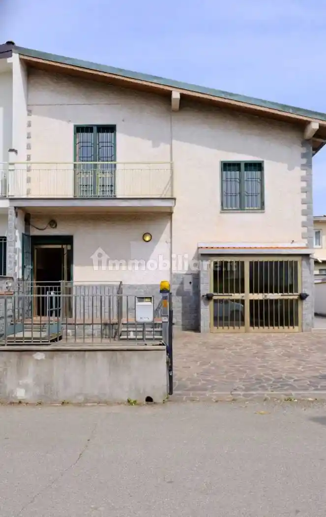 Villa in vendita a Lainate