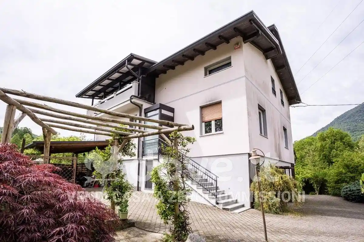 Villa in vendita a Rancio Valcuvia