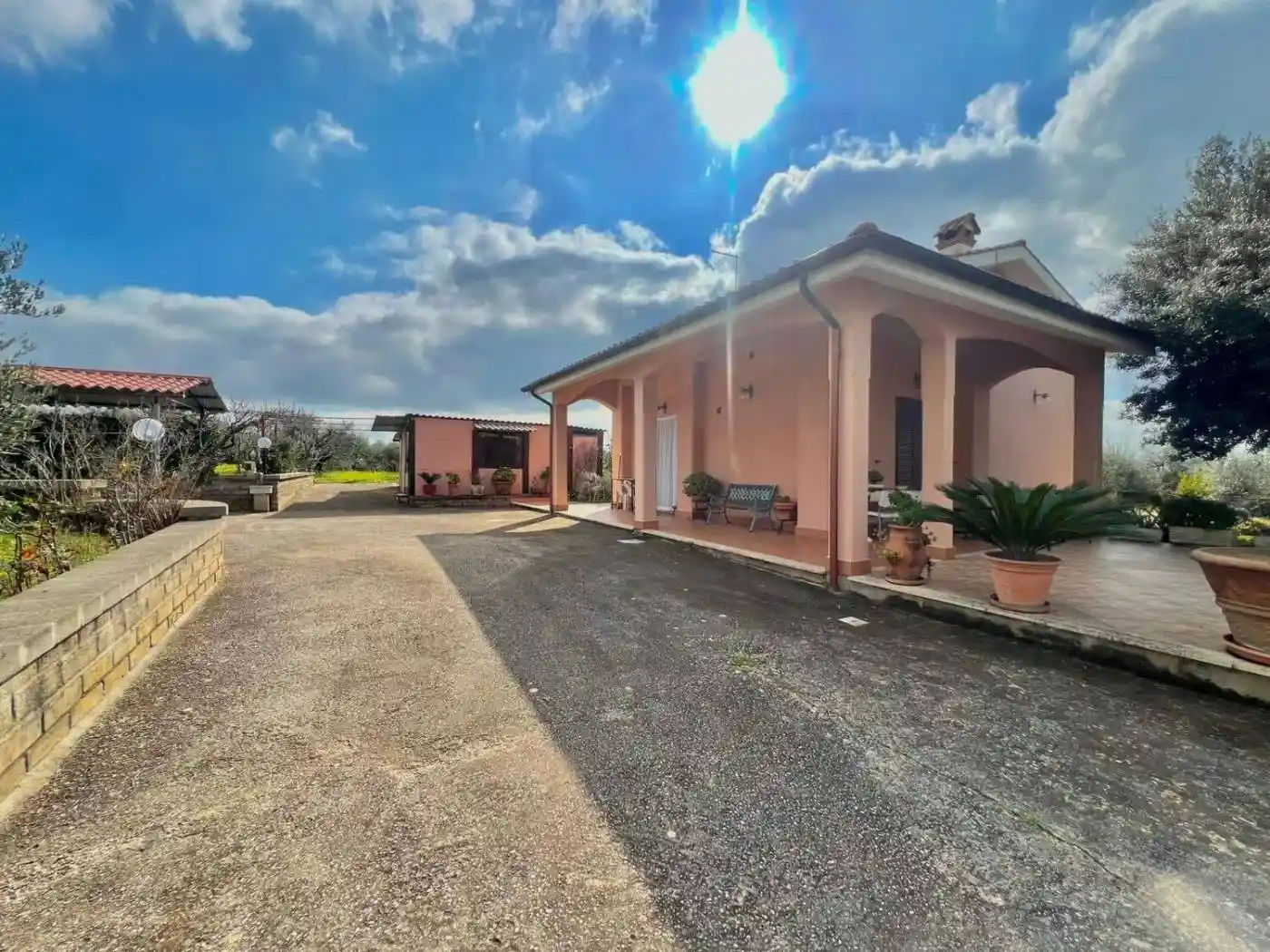 Villa in vendita a Lanuvio