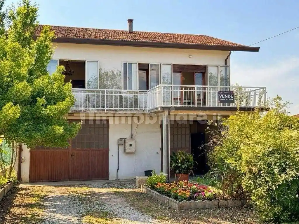 Casa indipendente in vendita a Borgo Veneto