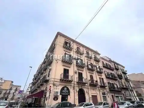 Appartamento in vendita a Palermo