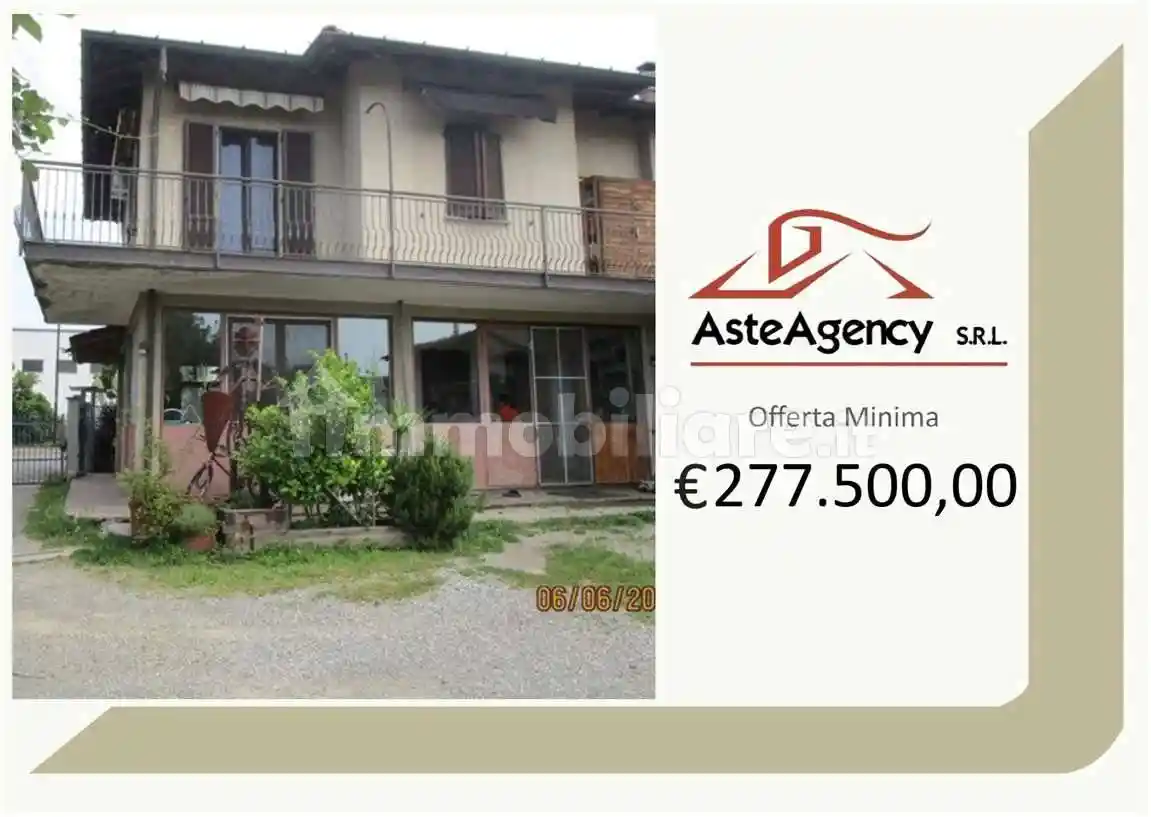 Villetta a schiera in vendita a Limbiate