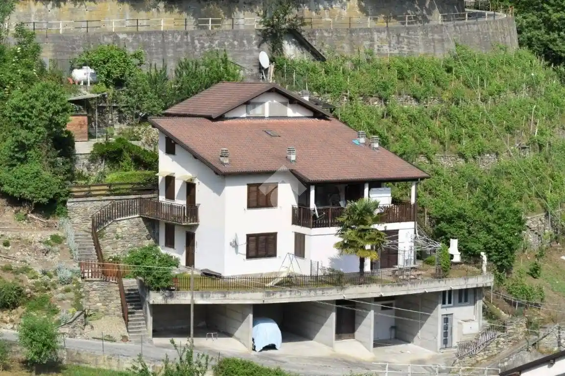 Appartamento in vendita a Berbenno di Valtellina