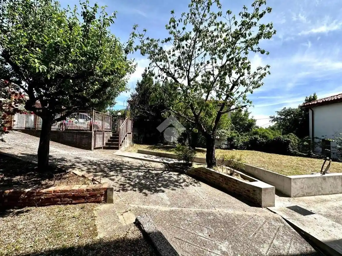 Rustico - Casale in vendita a Trieste