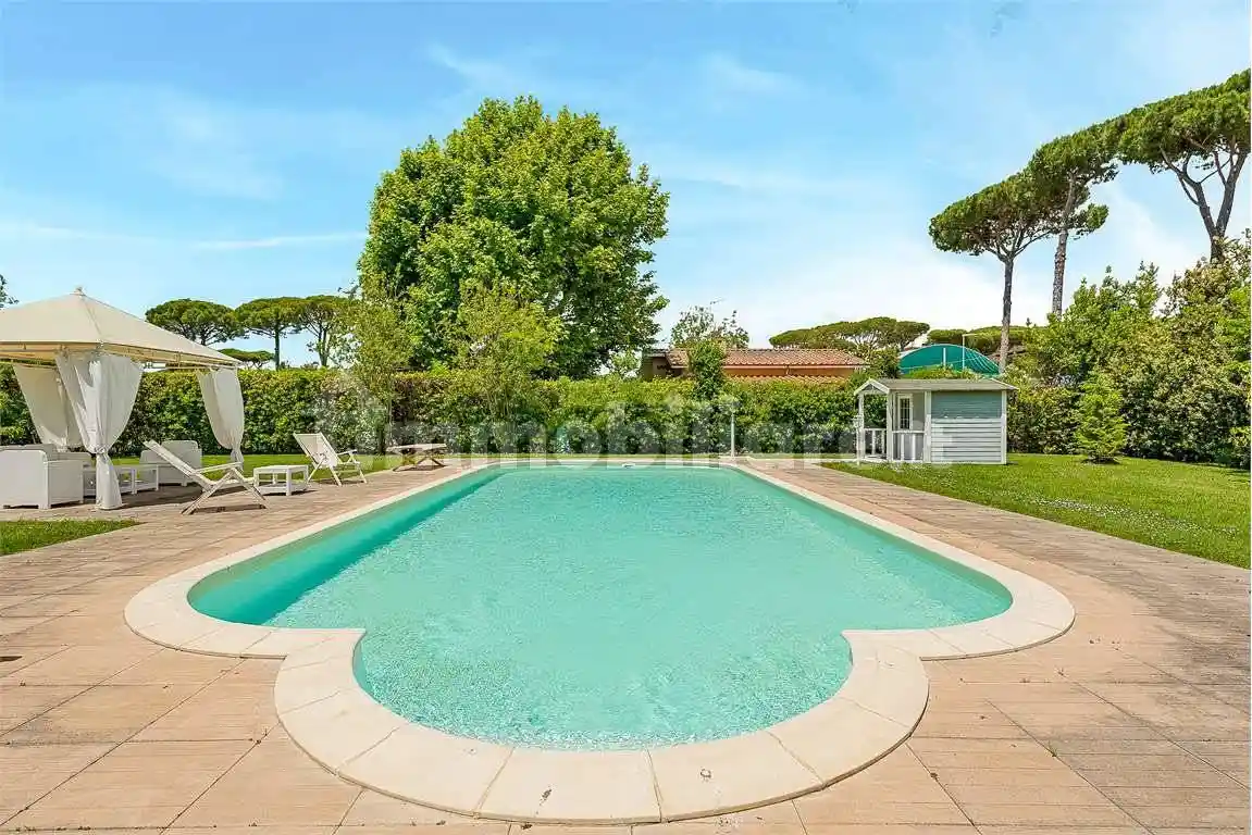 Villa in affitto a Forte dei Marmi