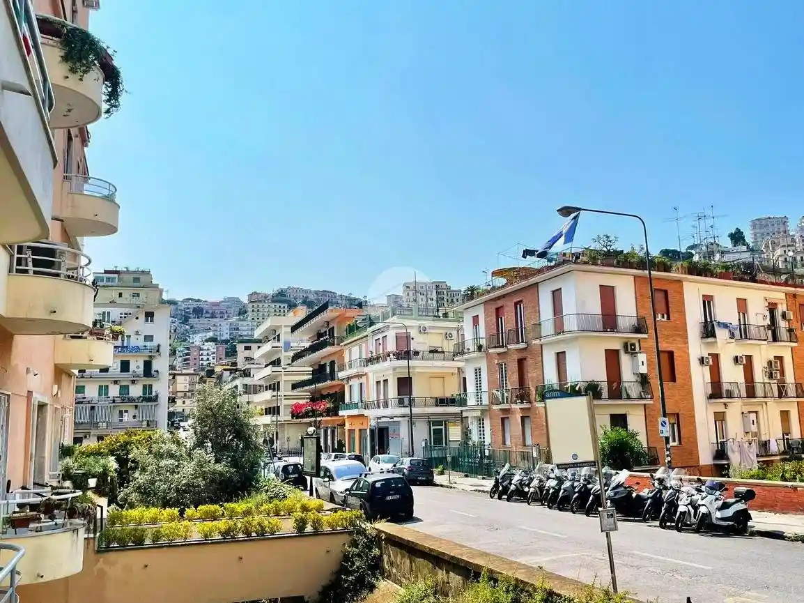 Appartamento in affitto a Napoli