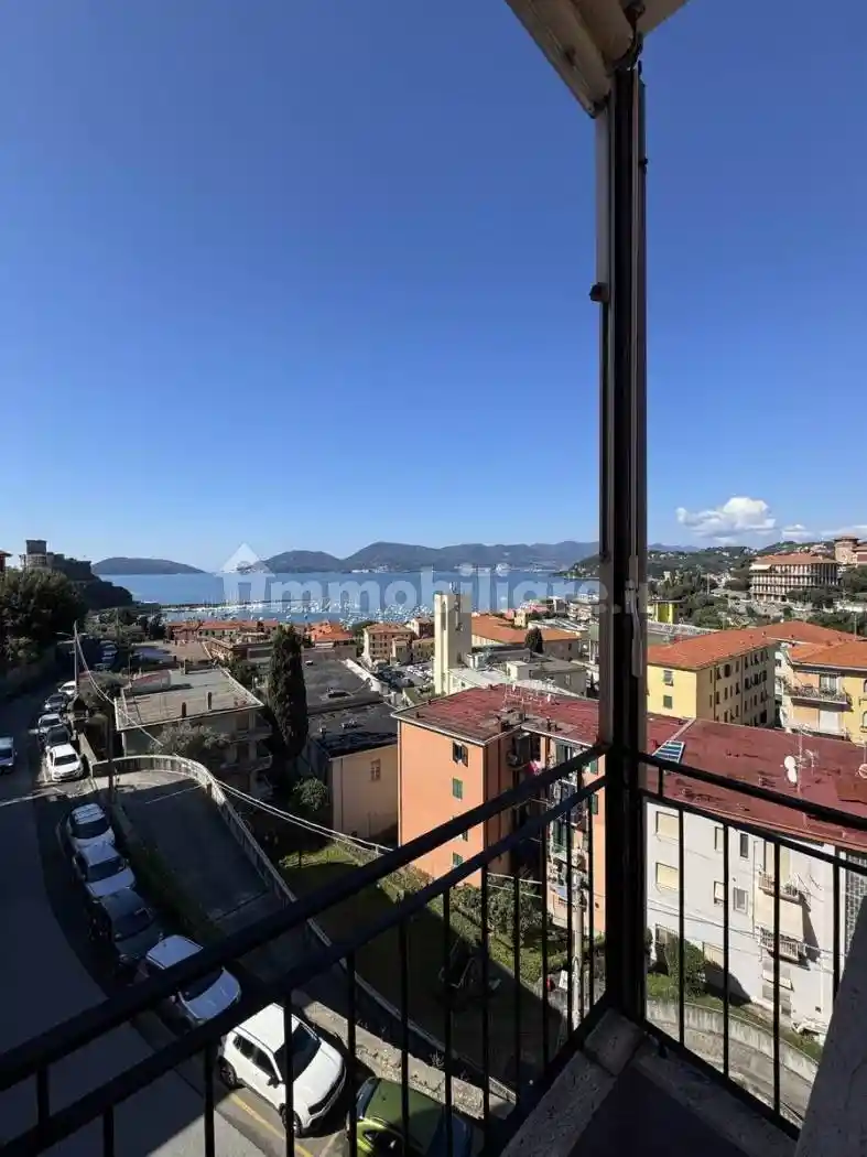 Appartamento in vendita a Lerici