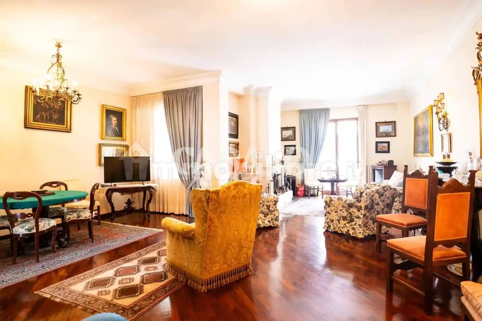 Appartamento in vendita a Napoli