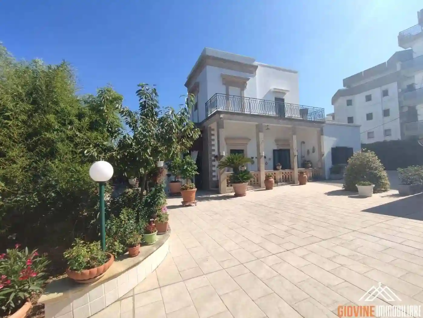 Villa - foto 2